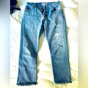 Re/Done x Levi’s size 26 cropped jeans